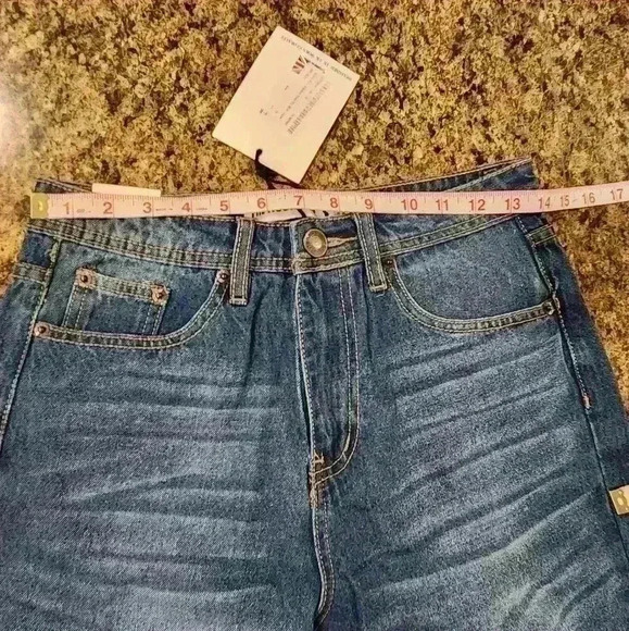 Boohoo Women's The Rockin Rev Sophie High Waisted Knee Rip Mom Jeans NEW NWT - Picture 4 of 10